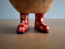 Load image into Gallery viewer, DCUK Red Floral Hat and Boots Ducky Duck Named BEATRIX 12cm New
