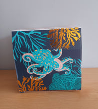 Load image into Gallery viewer, House of Disaster Novelty Coral Octopus Pot Porcelain Gift 12cm NEW