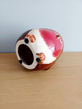 Load image into Gallery viewer, Village Pottery Small ROBIN Planter Plant Pot Gift Decoration Ornament 11cm Tall