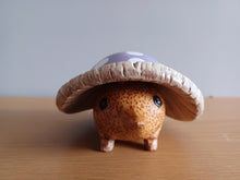 Load image into Gallery viewer, DCUK Toadstool Hedgy Wooden Hedgehog Lilac Spotty Toadstool Hat