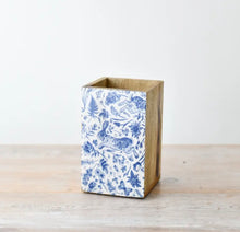 Load image into Gallery viewer, RABBIT Design Wooden Enamel Box 16cm
