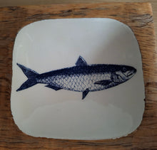 Load image into Gallery viewer, FISH Design Wooden Enamel Tray 20cm
