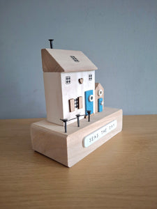 Coastal Wooden House Decoration