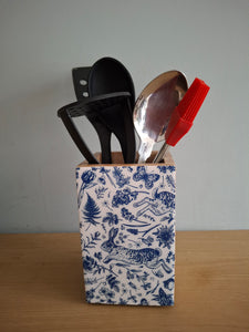 RABBIT Design Wooden Enamel Box 16cm