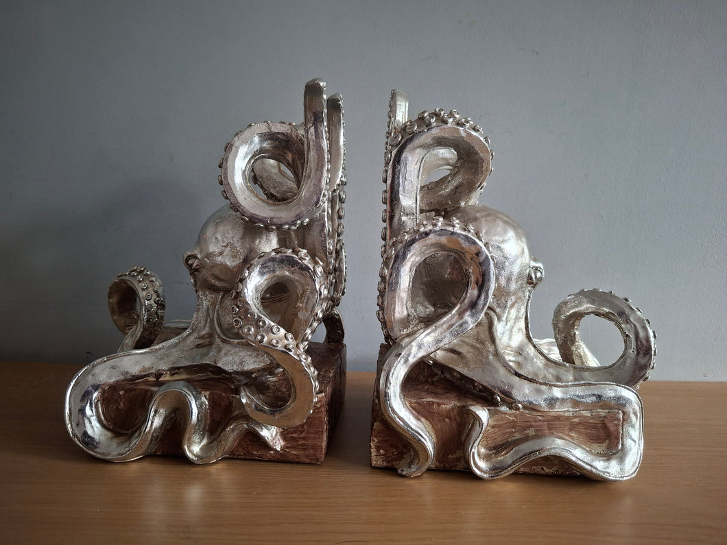 OCTOPUS Pair of Bookends McGowan and Rutherford SilverEffect Detailed Octopus Design