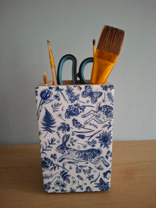 RABBIT Design Wooden Enamel Box 16cm