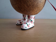 Load image into Gallery viewer, DCUK Wooden Ducky Duck Wild Strawberry Boots Named FREDDIE
