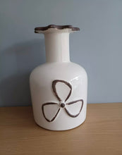 Load image into Gallery viewer, CERAMIC VASE By Quay Traders Nautical  Propella Design Novelty Gift
