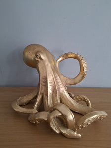 OCTOPUS Wine Bottle Holder McGowan and Rutherford Gold Effect Detailed Octopus Design (Copy)