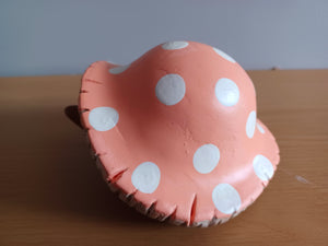 DCUK Toadstool Hedgy Wooden Hedgehog Peach Spotty Toadstool Hat 9cm Gift New