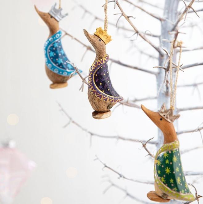 DCUK Christmas Tree Hanging Decorations SET OF THREE KINGS With Gift Bag Green Purple and Blue Miniature Duck 10cm Tall Hand Carved Hand Painted Gift Ornament.